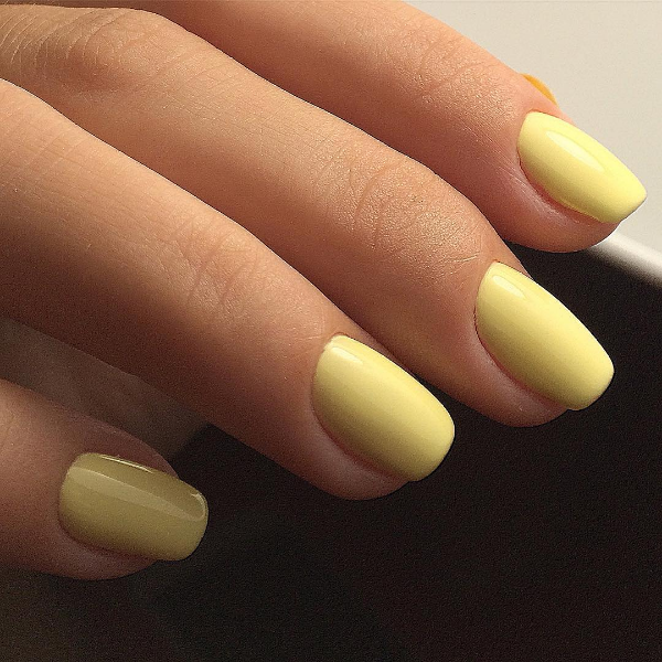 Akzentz Luxio Cheerful gel color and finish
