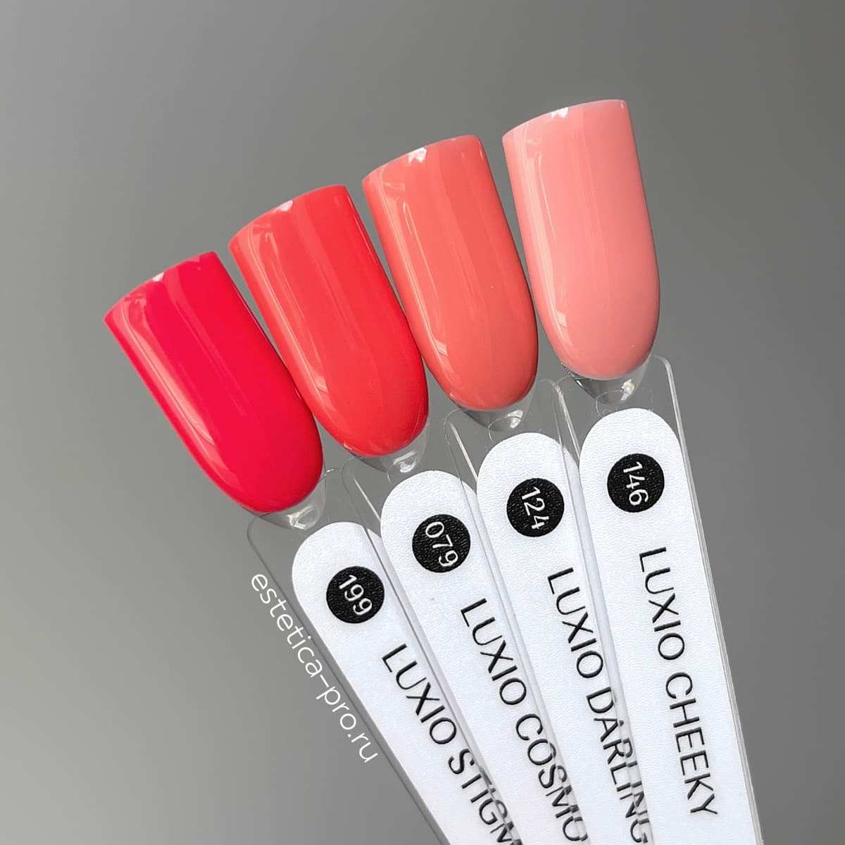 Akzentz Luxio Darling gel color and finish