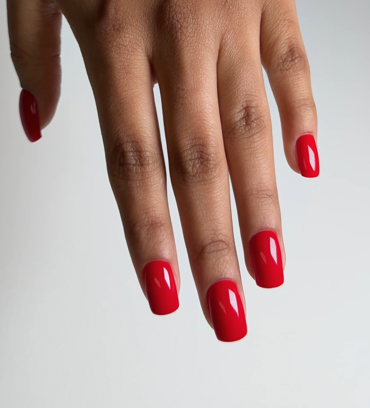 Akzentz Luxio Glitch gel color and finish