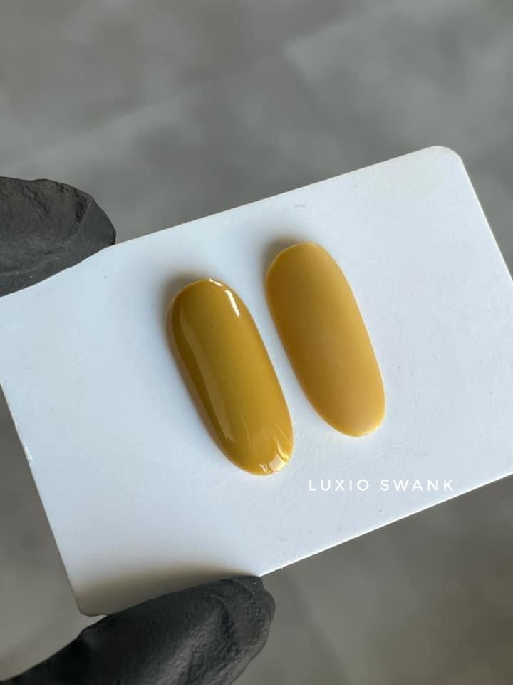 Akzentz Luxio Swank shown in manufacturer color imagery