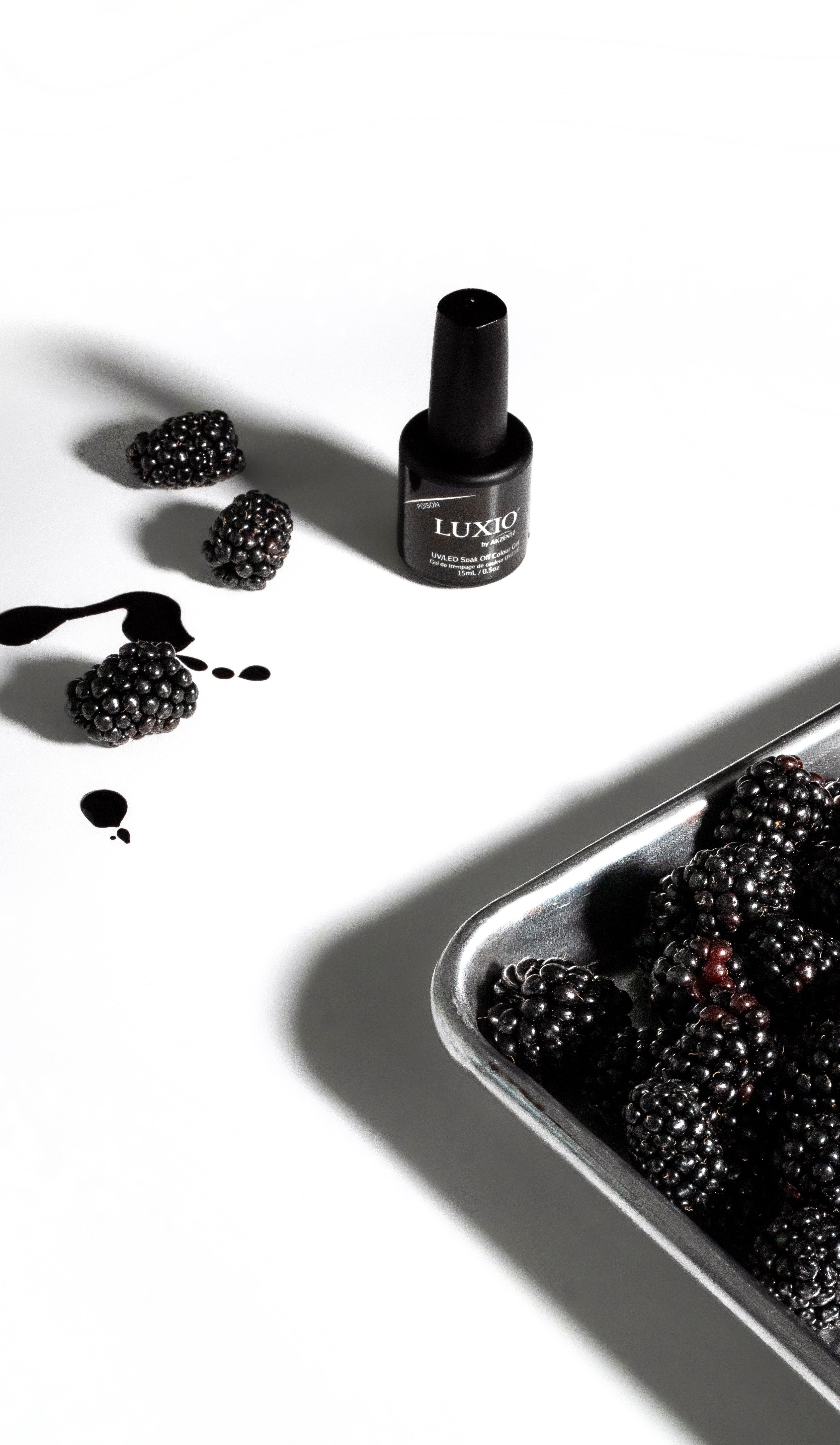 Akzentz Luxio Poison 15 mL gel bottle in blackberry styling