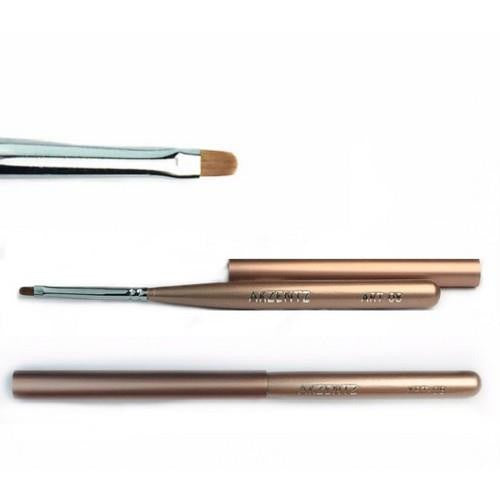 Akzentz Gel Art Mini Brush #08 with small flat tip