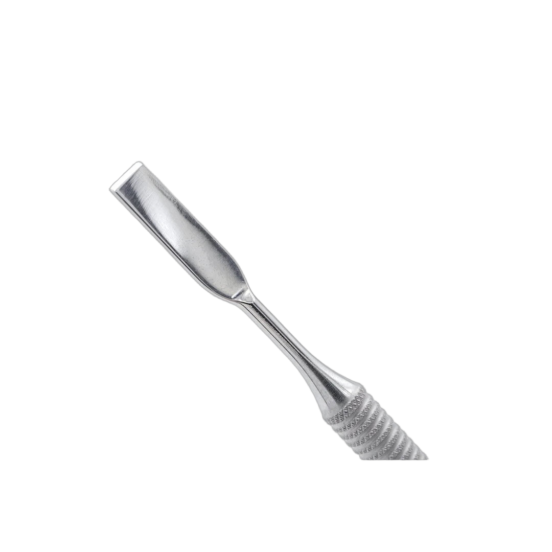 Staleks Expert 51 Type 1 cuticle pusher straight blade close-up