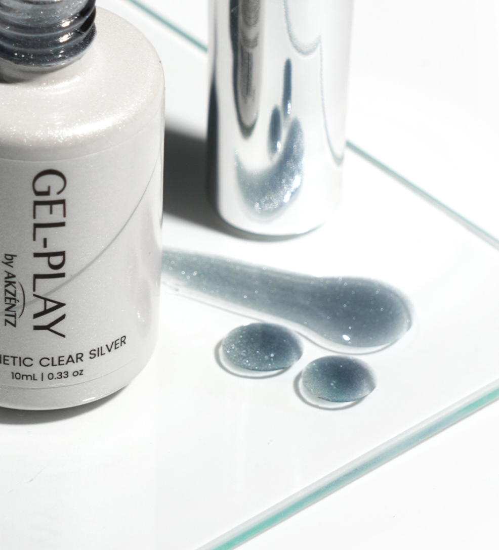 Akzentz Gel-Play Magnetic Clear Silver bottle with gel drops