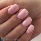 Akzentz Luxio Daintiest gel color and finish