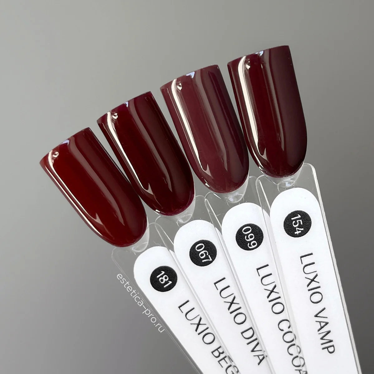 Akzentz Luxio Diva shown in manufacturer color imagery