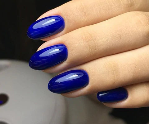 Akzentz Luxio Electric gel color and finish