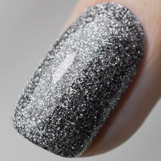 Akzentz Luxio Lucid gel color and finish
