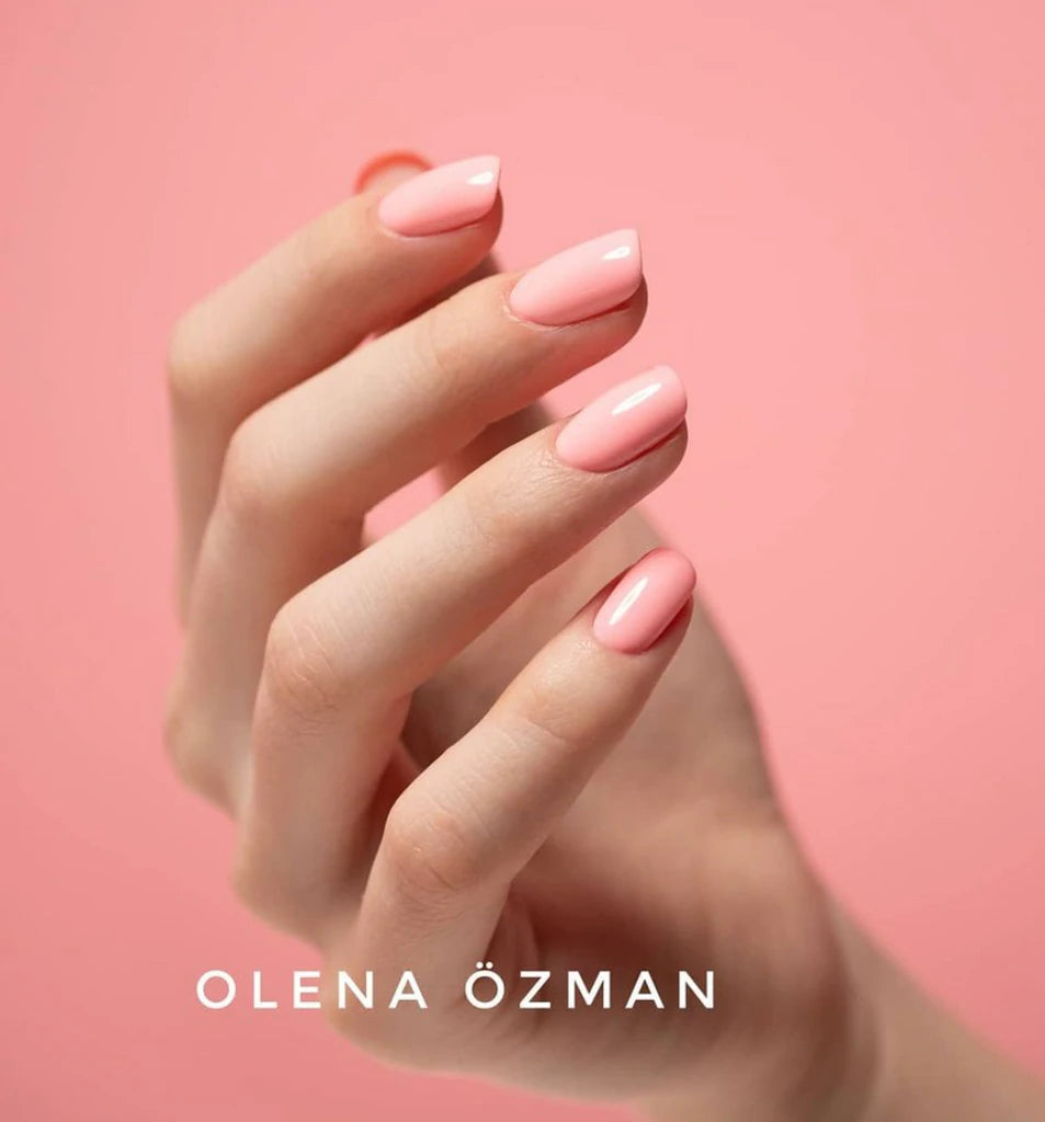 Akzentz Luxio Movement gel color and finish