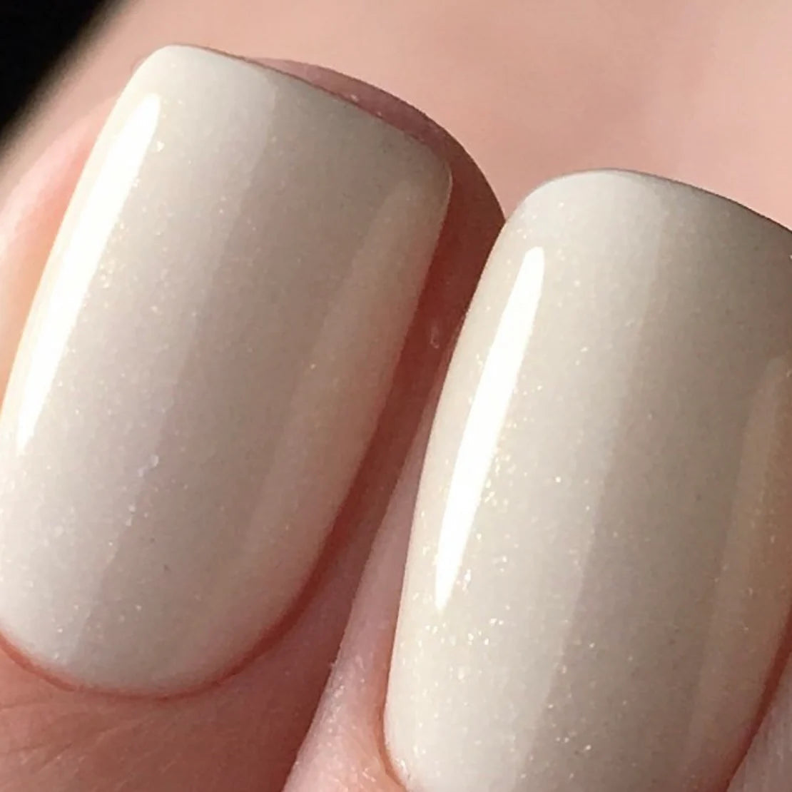 Akzentz Luxio Proposal gel color and finish