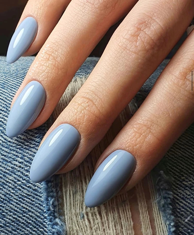 Akzentz Luxio Suave gel color and finish