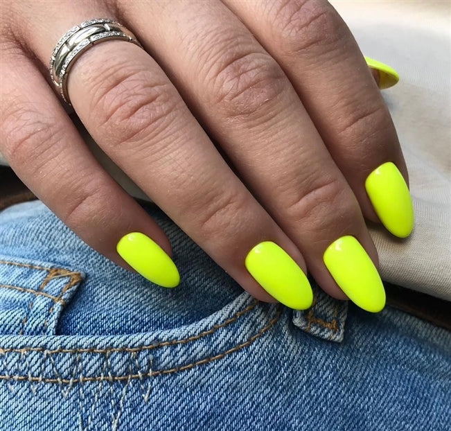 Akzentz Luxio Sunburst gel polish shown on manicured nails