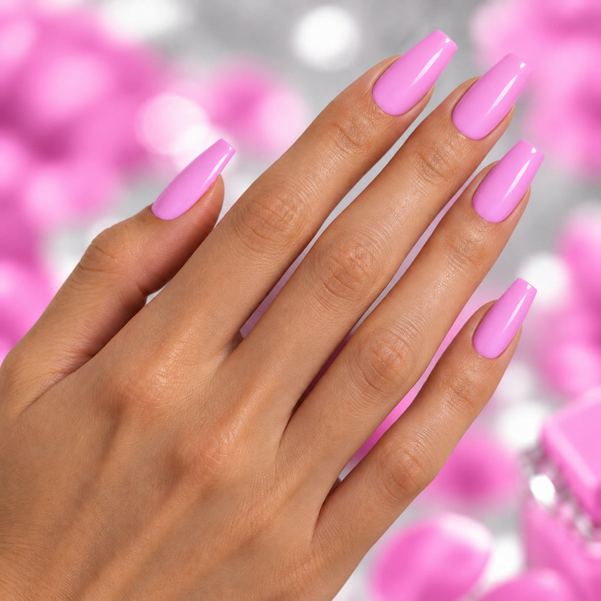 BEMI Creami Daydream O02 nails in a color photo.