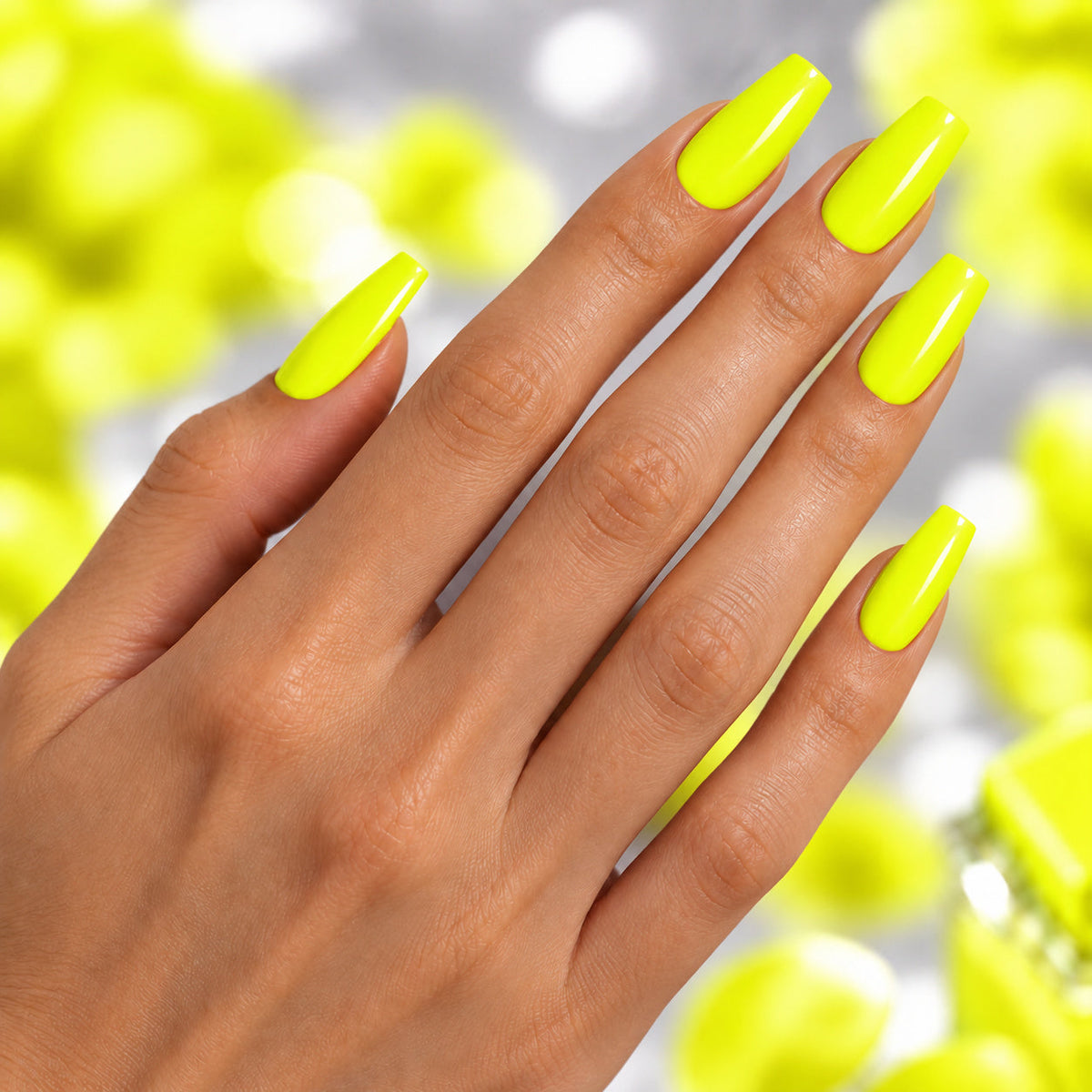 BEMI Creami Voltage O07 nails in a color photo.