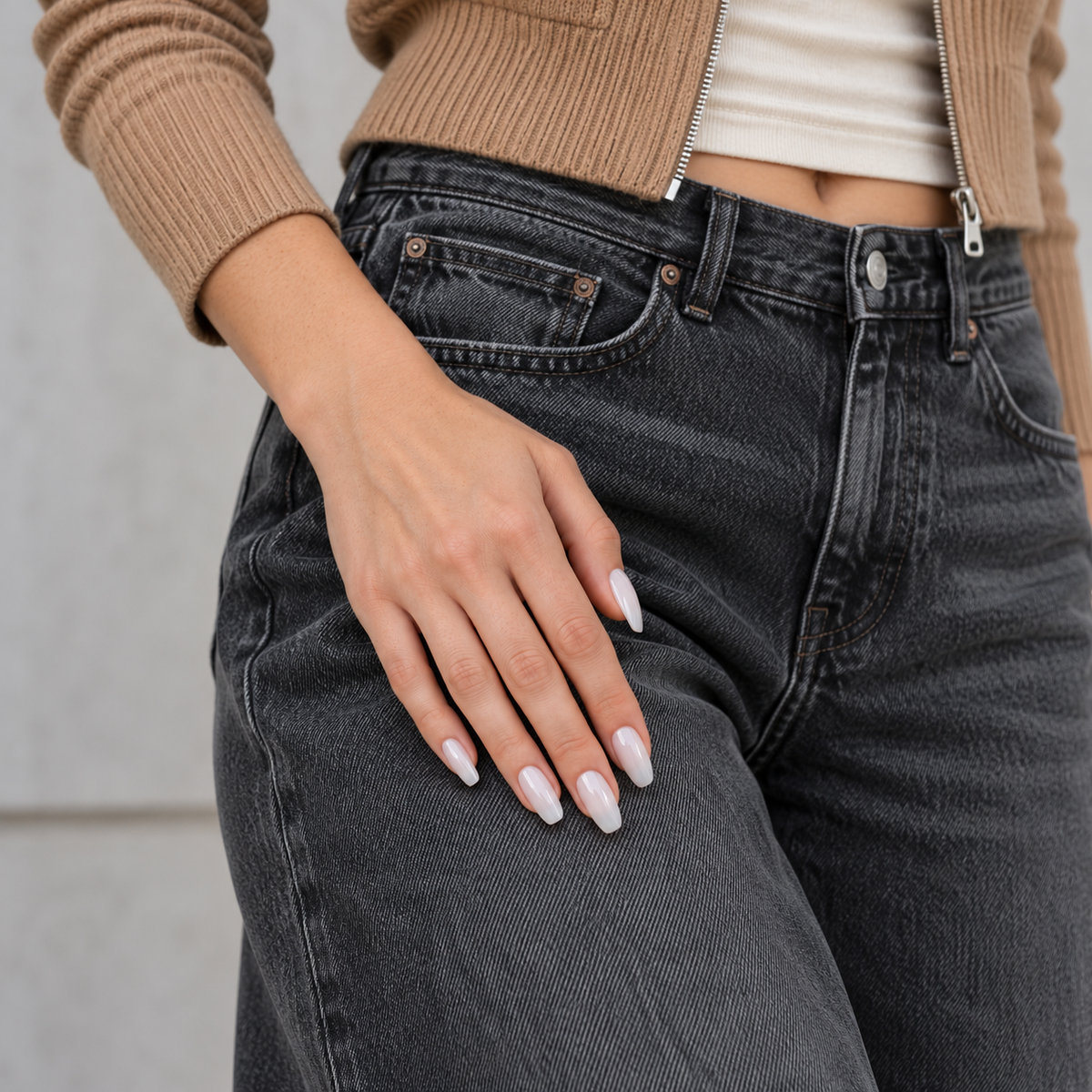 BEMI Creami White Lie CR103 nails in a Wear it photo.