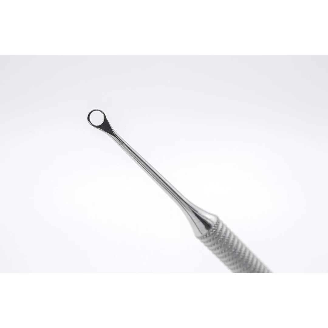 Staleks Expert 51 Type 1 nail cleaner loop close-up