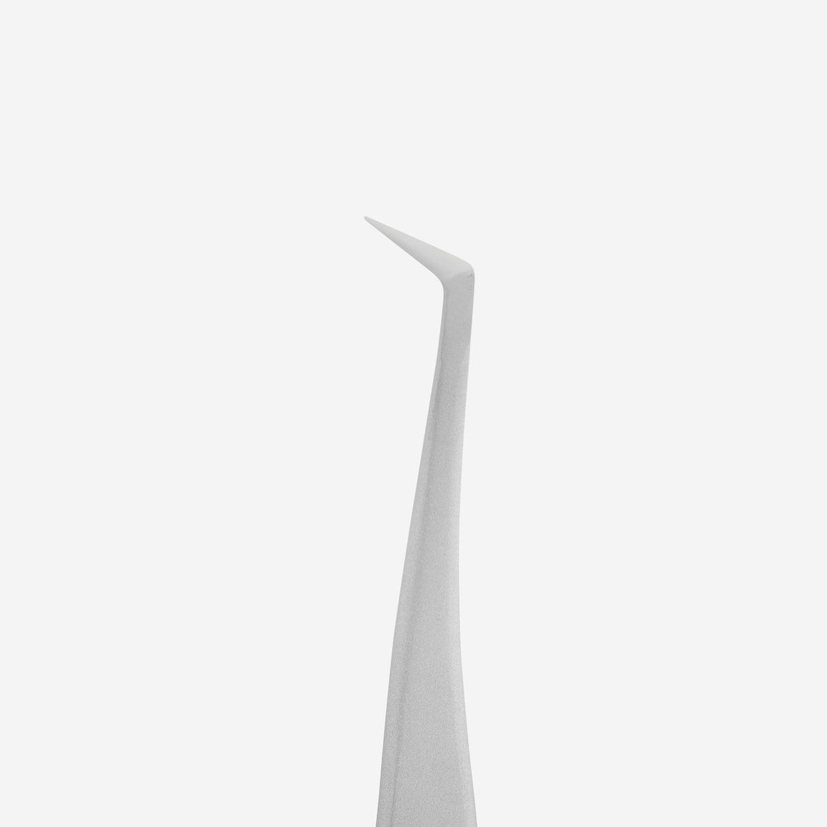 Close-up of the narrow curved tips of Staleks Volume Crane eyelash tweezers.